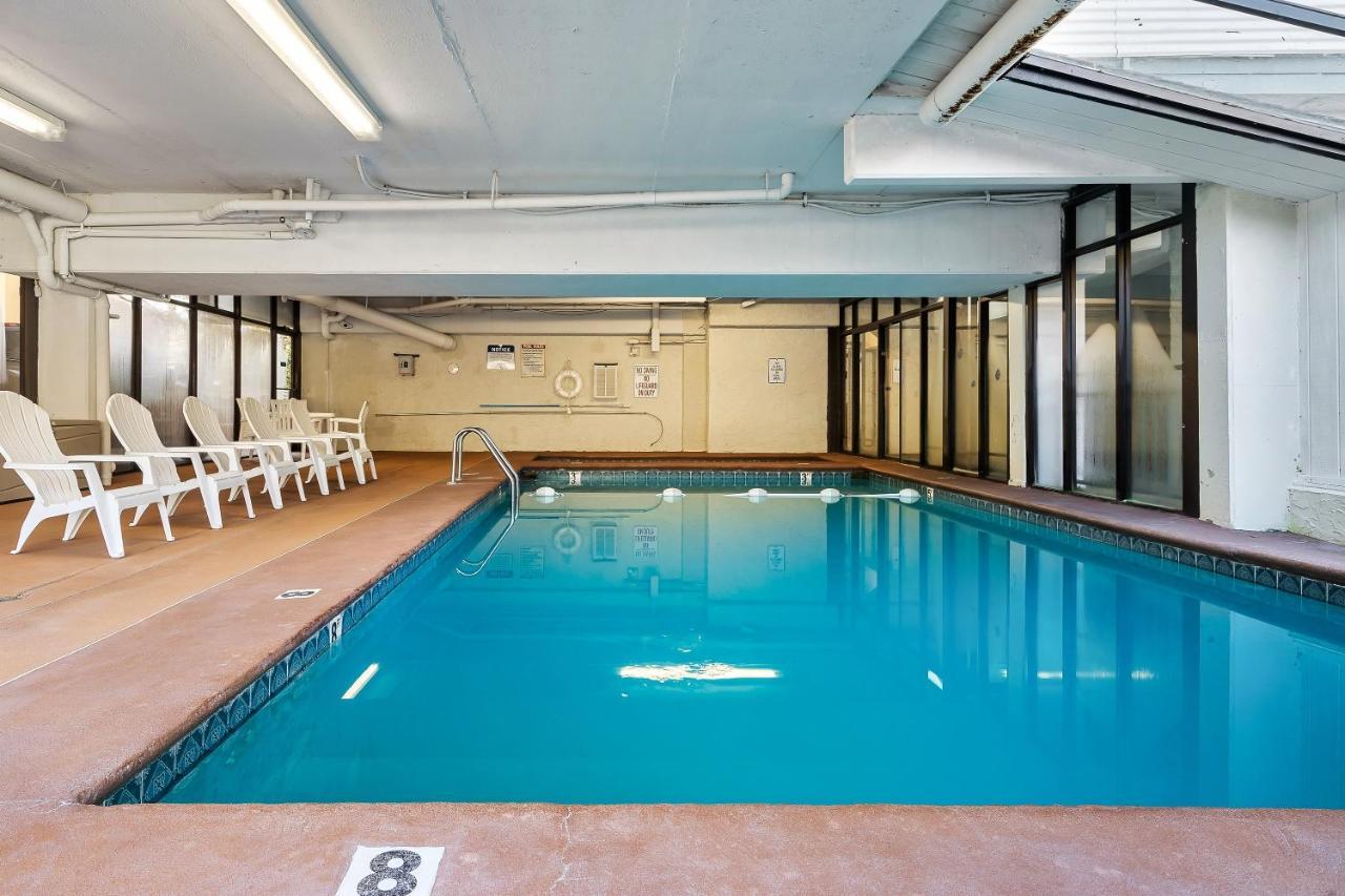 Lovely Condo W/ Indoor Pool *Only Steps To Parkway Гатлинбург Экстерьер фото